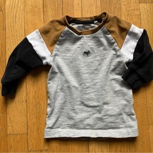 Cute Sweater/Longsleeve Size 12-18months